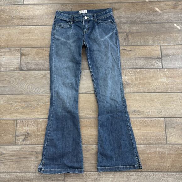 Weatherwane Women's Size 5 Jeans Series 16 Flare Medium Wash Denim - Picture 1 of 15